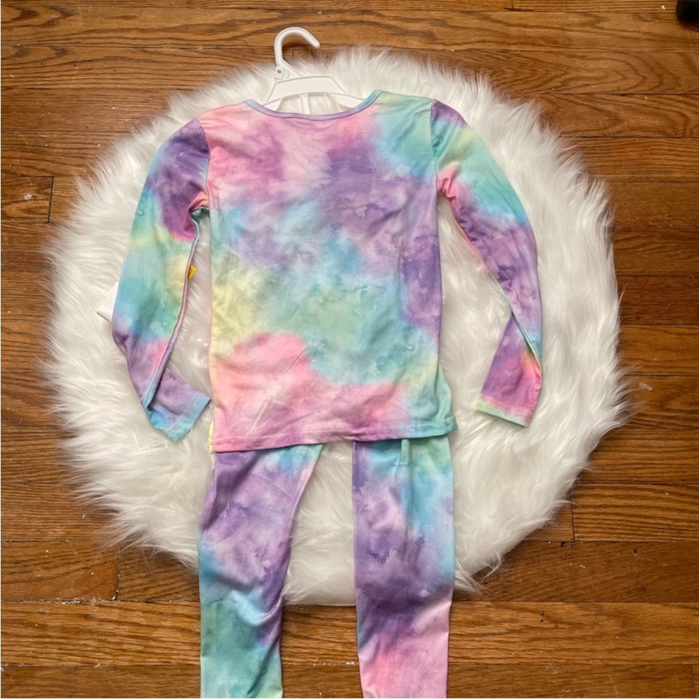 Girls Two Piece Pajamas Size 5 NWT - Picture 2 of 2